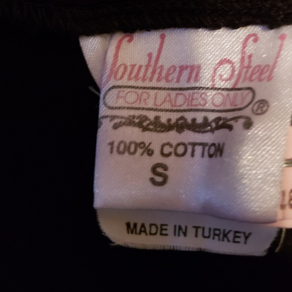 Women's Top - Picture 4 of 4